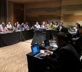 cloud vr roundtable meeting cv 275